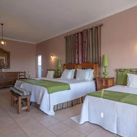 Al Meida Exclusive For Groups & Retreats אלבופיירה