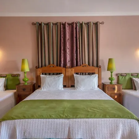 Al Meida Exclusive For Groups & Retreats וילה