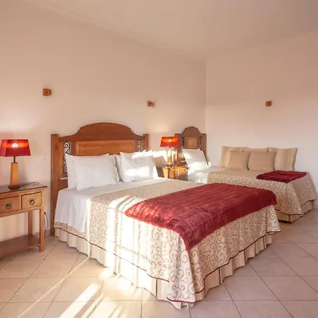 Al Meida Exclusive For Groups & Retreats וילה